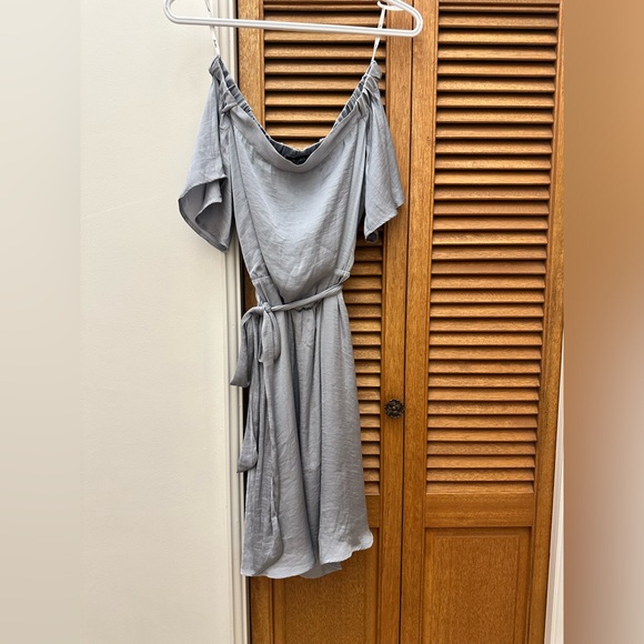 Bardot Off the Shoulder Light blue dress Size Small - Picture 2 of 8